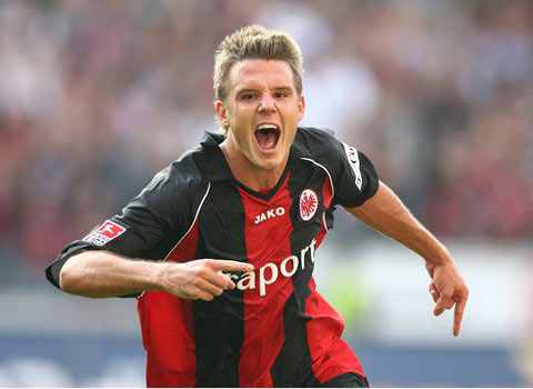 根據數據分 根據數據分